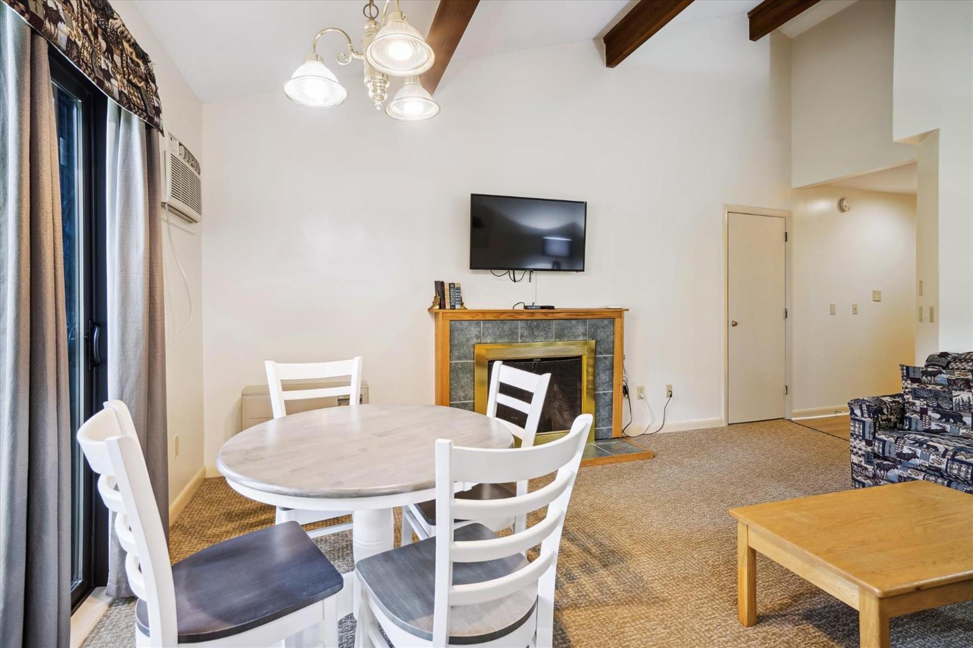 Cedarbrook Queen Suite 202 基灵顿 外观 照片